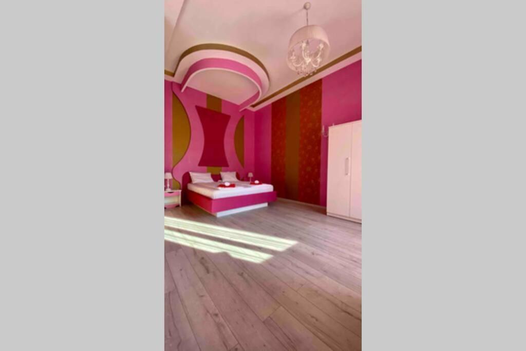 Budoir Royal Apartment Oradea Exterior photo